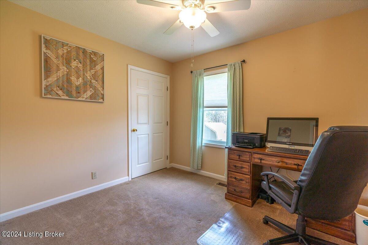 300 Routt Road Louisville, KY 40299 - Photo 17 of 70 19-300-19