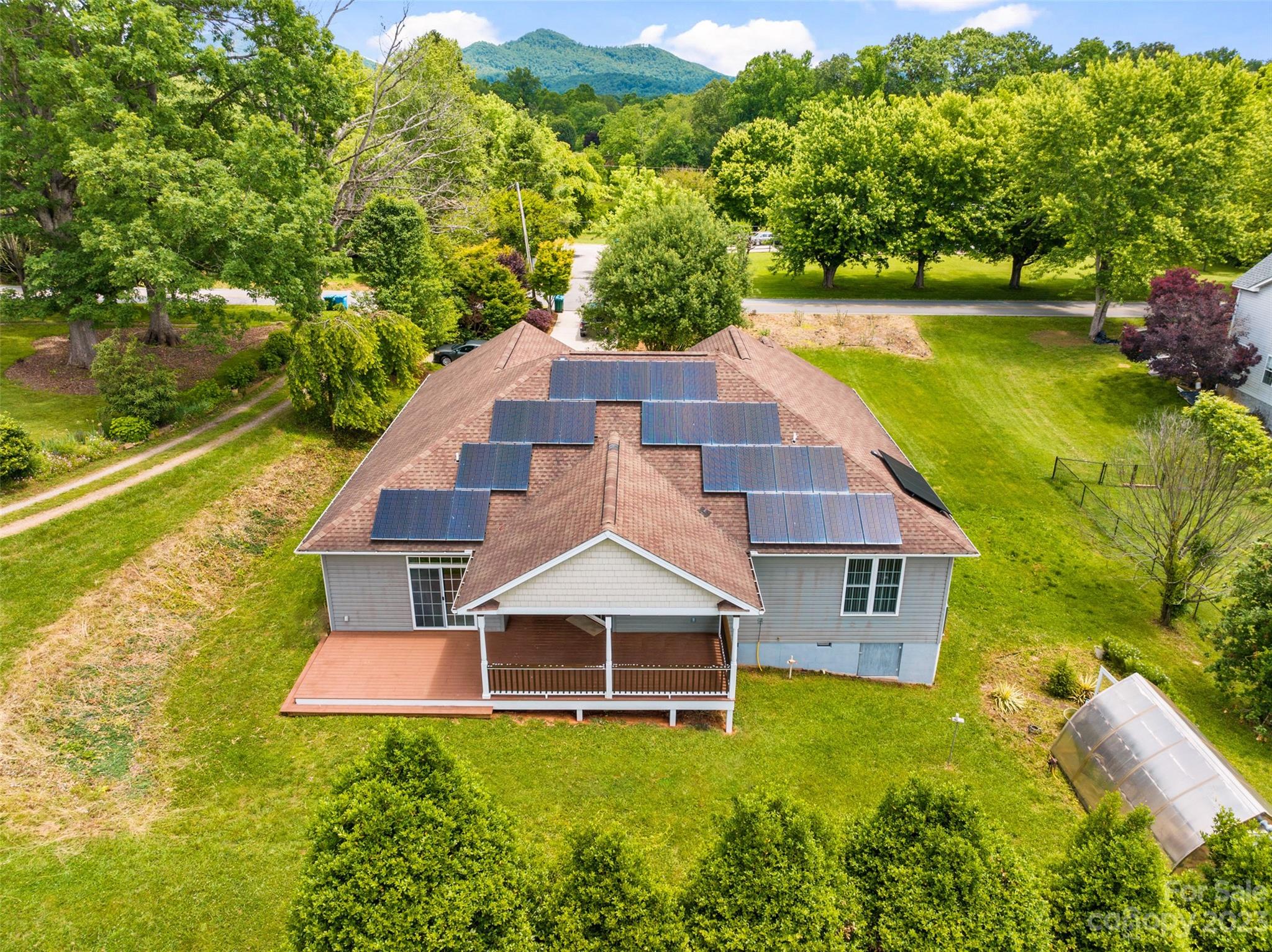 169 Justice Ridge Road Candler, NC 28715 - Photo 38 of 47 Gallery Image 38