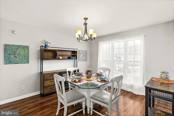 $569,000 | 10101 South Fulton Drive, Fredericksburg, VA 22408