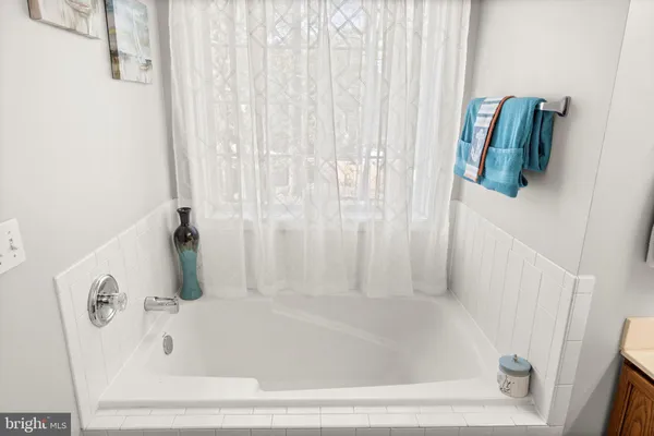 $569,000 | 10101 South Fulton Drive, Fredericksburg, VA 22408