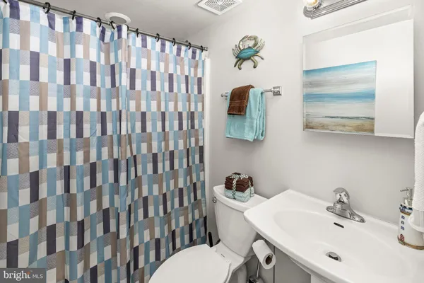 $569,000 | 10101 South Fulton Drive, Fredericksburg, VA 22408