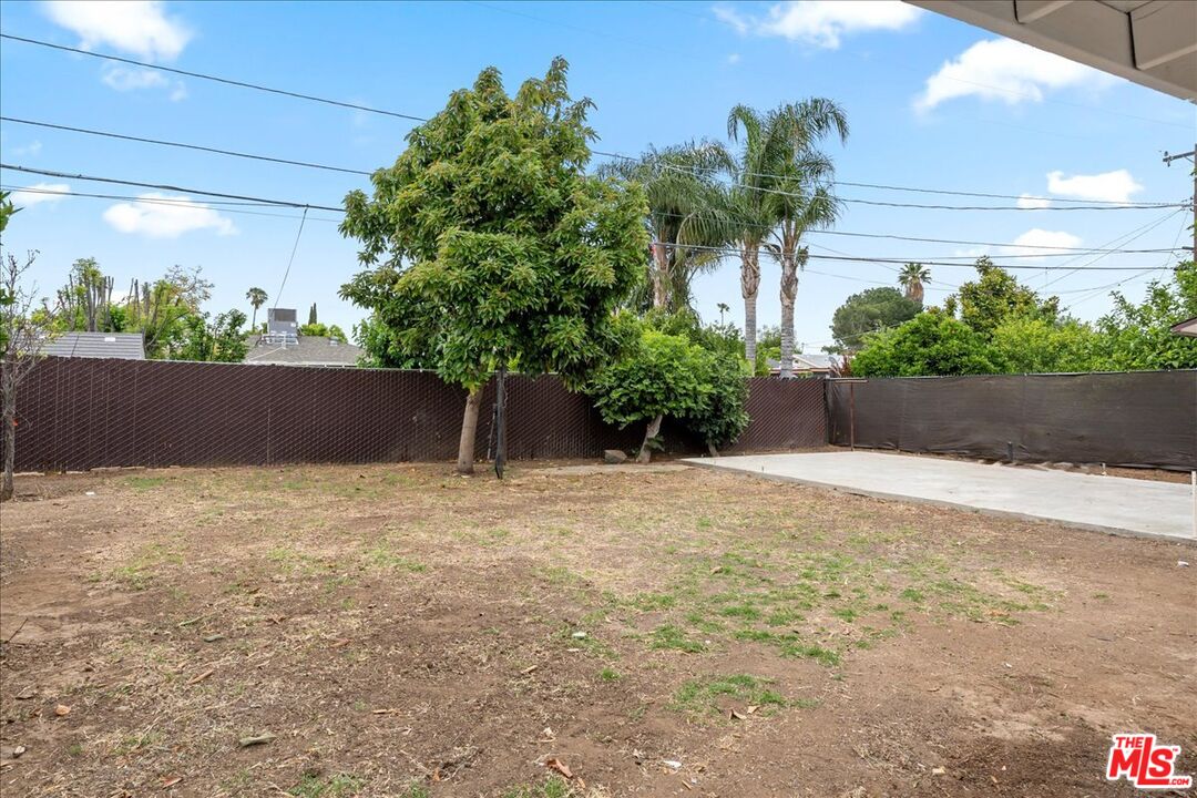 8605 Penny Drive Riverside, CA 92503 - Photo 21 of 22 a backyard of a house