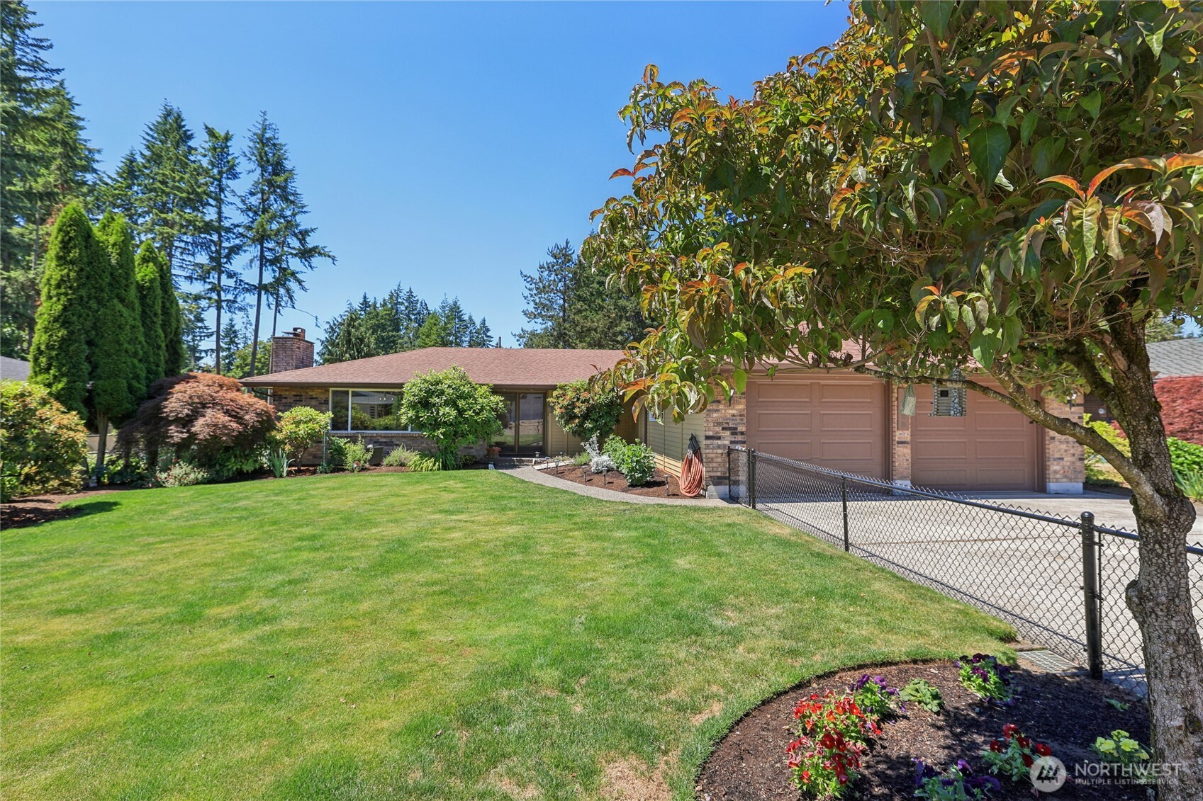 14429 157th Place Southeast Renton, WA 98059 - Photo 2 of 40 Gallery Image 2