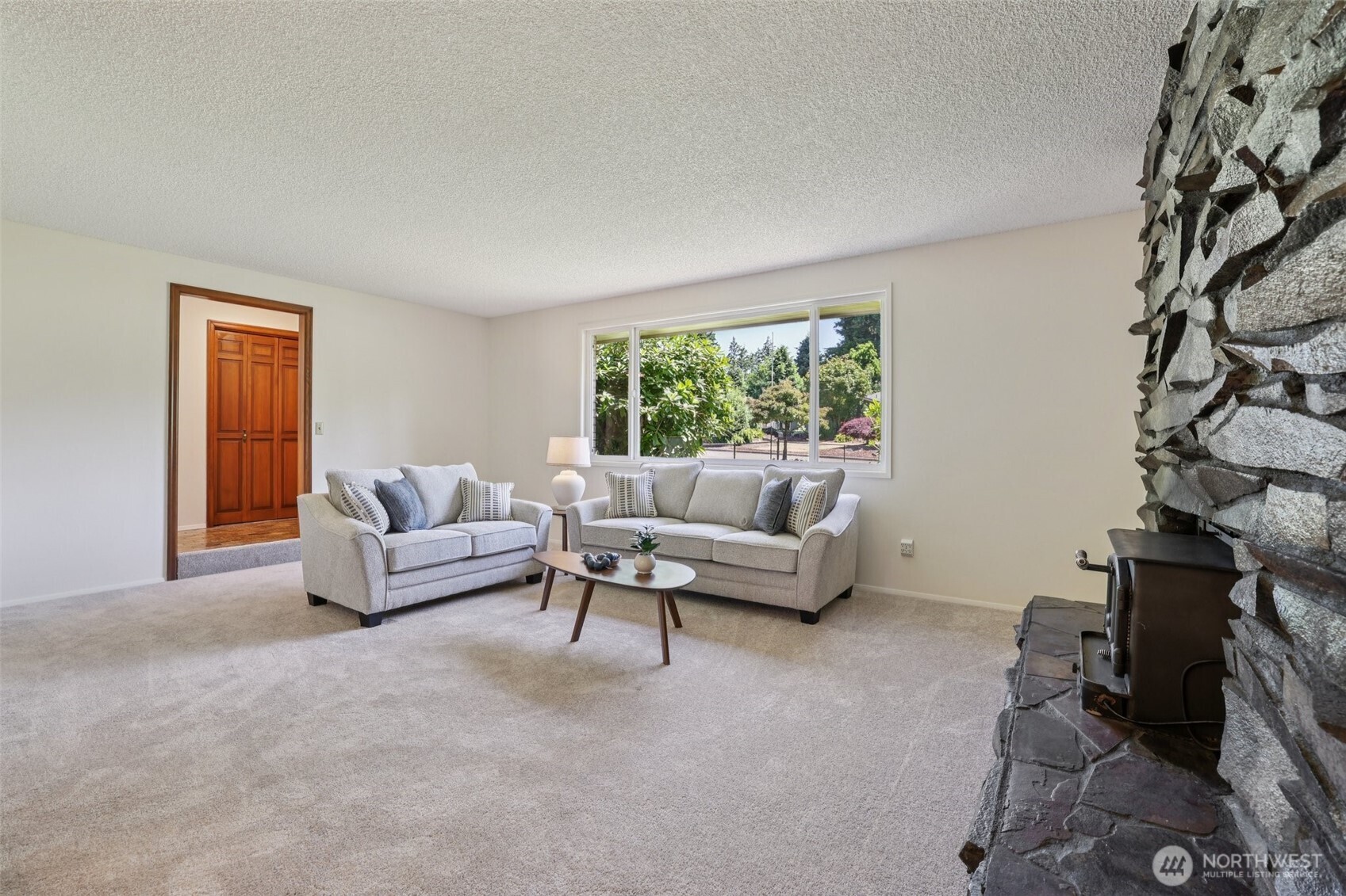14429 157th Place Southeast Renton, WA 98059 - Photo 8 of 40 Gallery Image 8