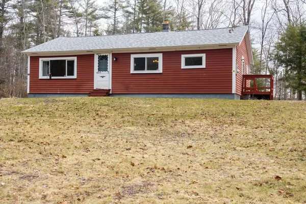 $300,000 | 372 Wakefield Road, Wakefield, NH 03887