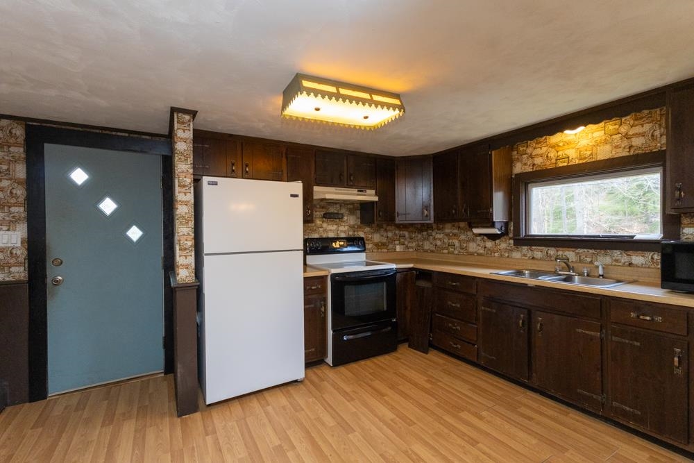 372 Wakefield Road Wakefield, NH 03887 - Photo 11 of 49