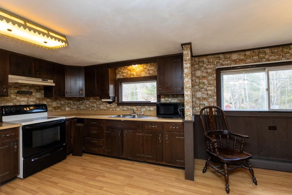 372 Wakefield Road Wakefield, NH 03887 - Photo 12 of 49