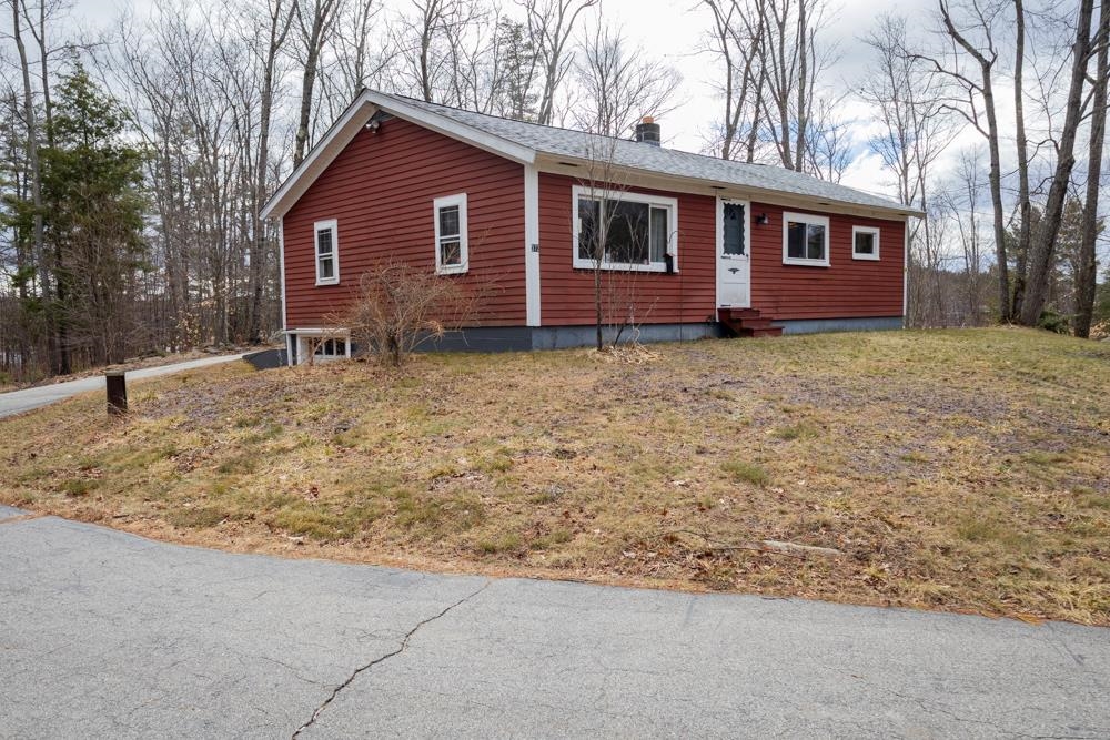 372 Wakefield Road Wakefield, NH 03887 - Photo 3 of 49