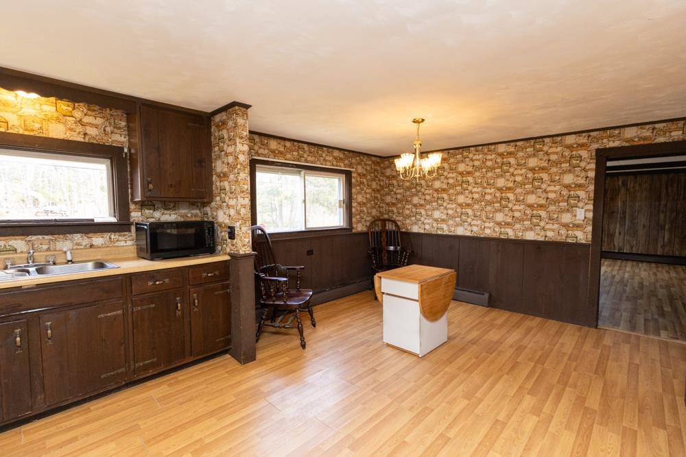 372 Wakefield Road Wakefield, NH 03887 - Photo 8 of 49