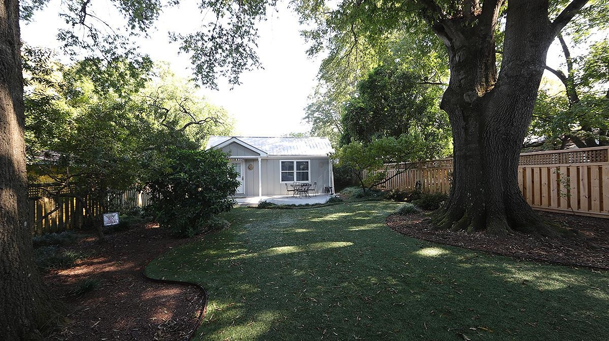 214 Marsh Avenue Raleigh, NC 27606 - Photo 25 of 29 Studio