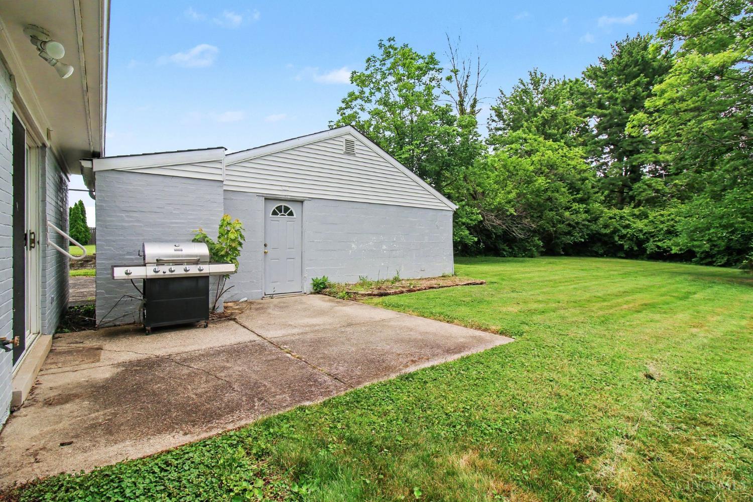 3162 Ebenezer Road Cincinnati, OH 45248 - Photo 22 of 30