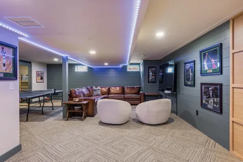 $2,100,000 | 14 Wiggin Way, Stratham, NH 03885