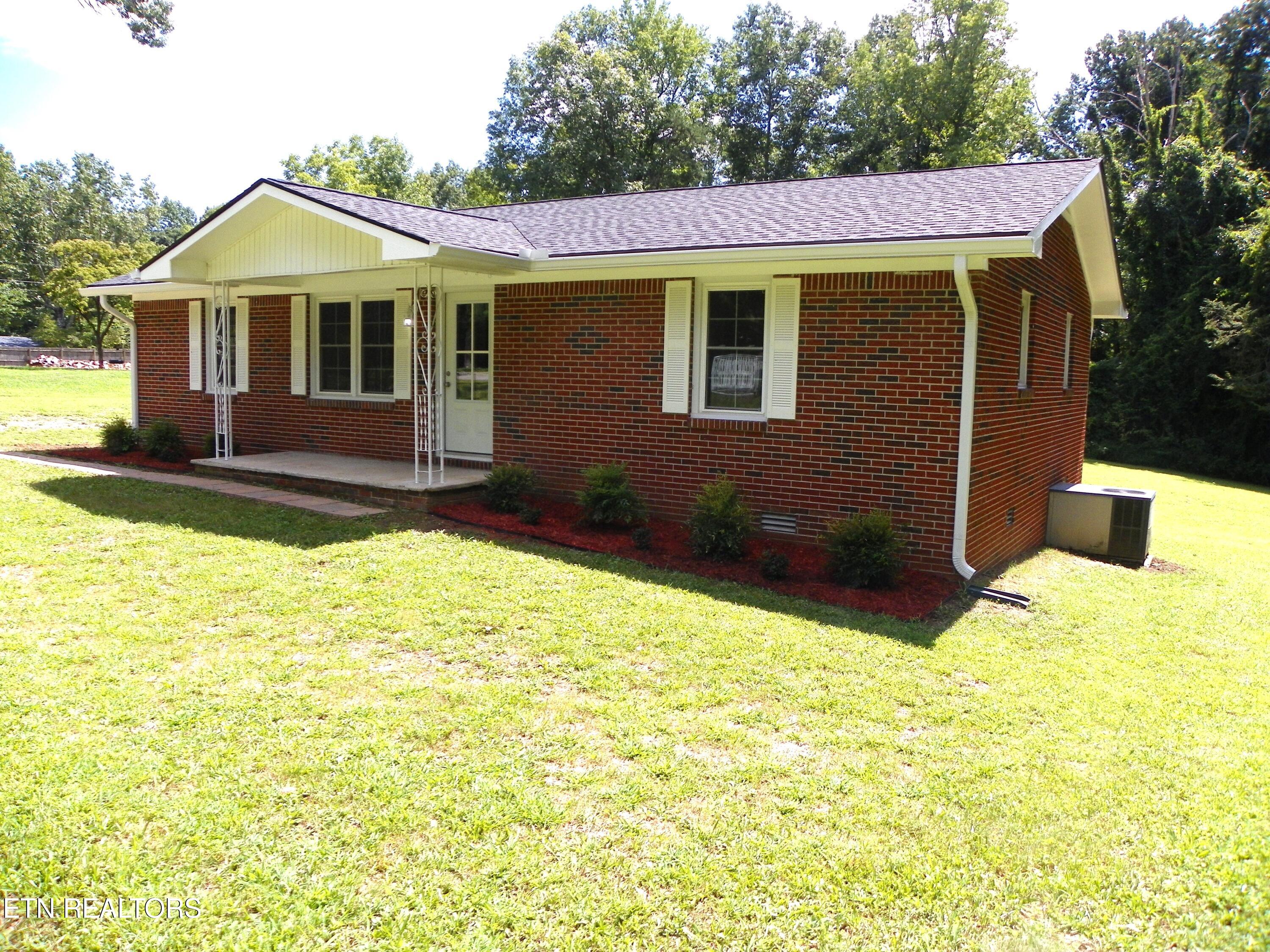 5294 Coal Bank Road Sparta, TN 38583 - Photo 2 of 19 002