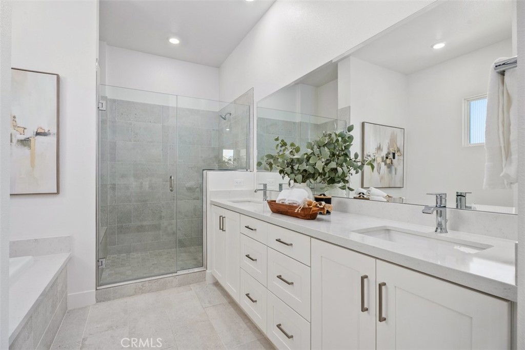 121 Bosal Irvine, CA 92618 - Photo 19 of 40