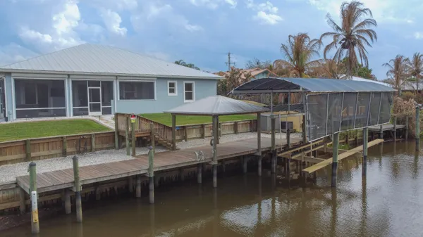 $5,500 | 213 Northeast Sagamore Terrace, Port St. Lucie, FL 34983