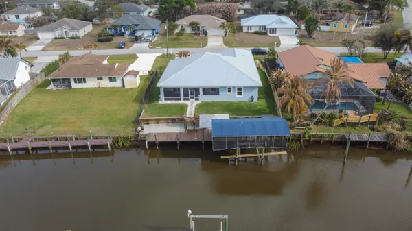 $5,500 | 213 Northeast Sagamore Terrace, Port St. Lucie, FL 34983