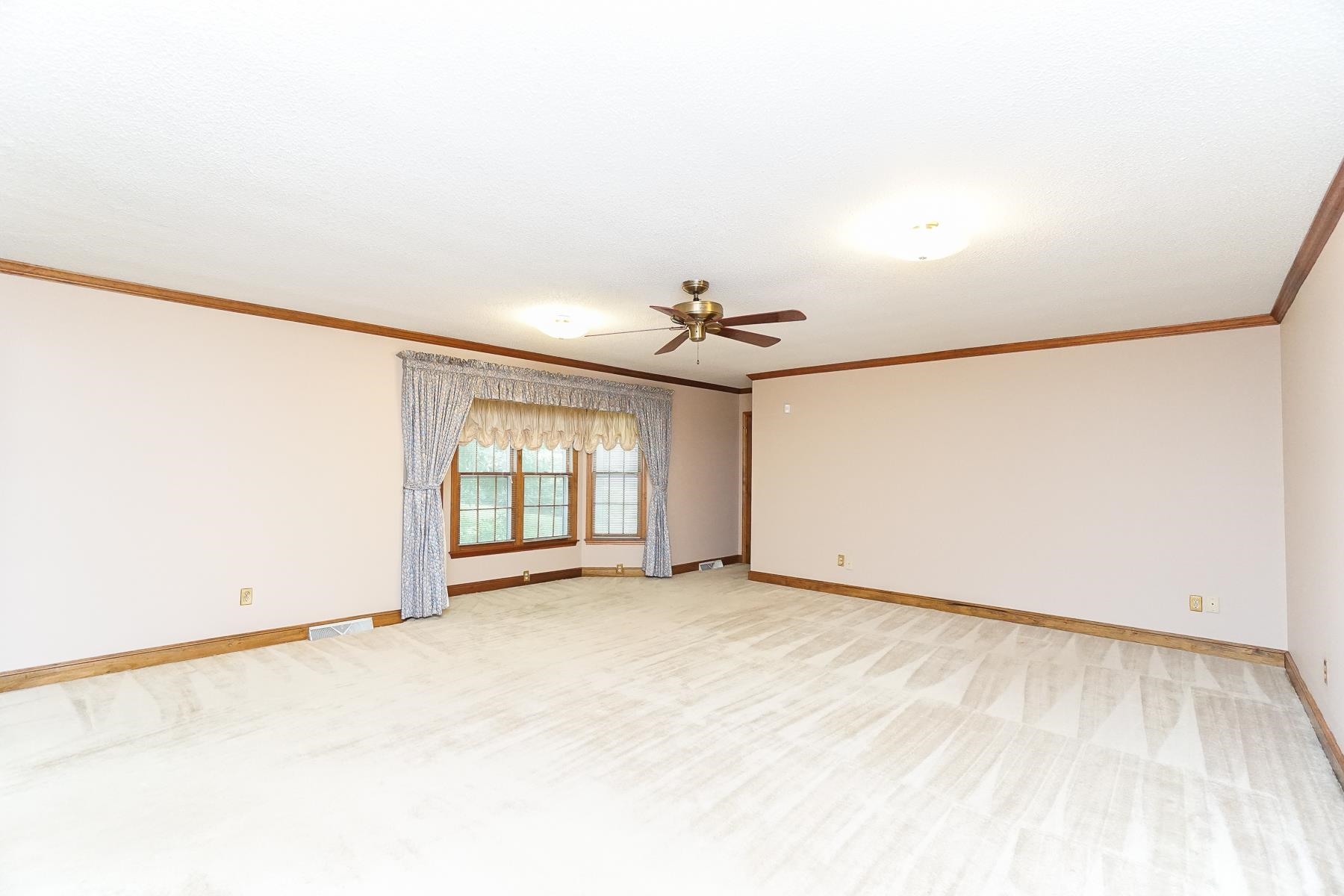 92 East Main Street Inman, SC 29349 - Photo 23 of 34