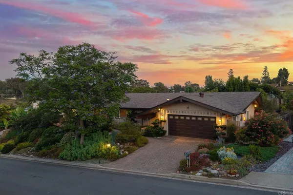 $1,395,000 | 1729 Circo Del Cielo Drive, El Cajon, CA 92020