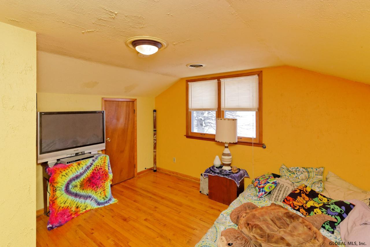 3167 Lone Pine Road Schenectady, NY 12303 - Photo 16 of 25 Photo 16