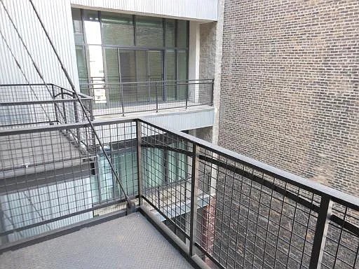 1224 West Van Buren Street, Unit 511 Chicago, IL 60607 - Photo 6 of 9