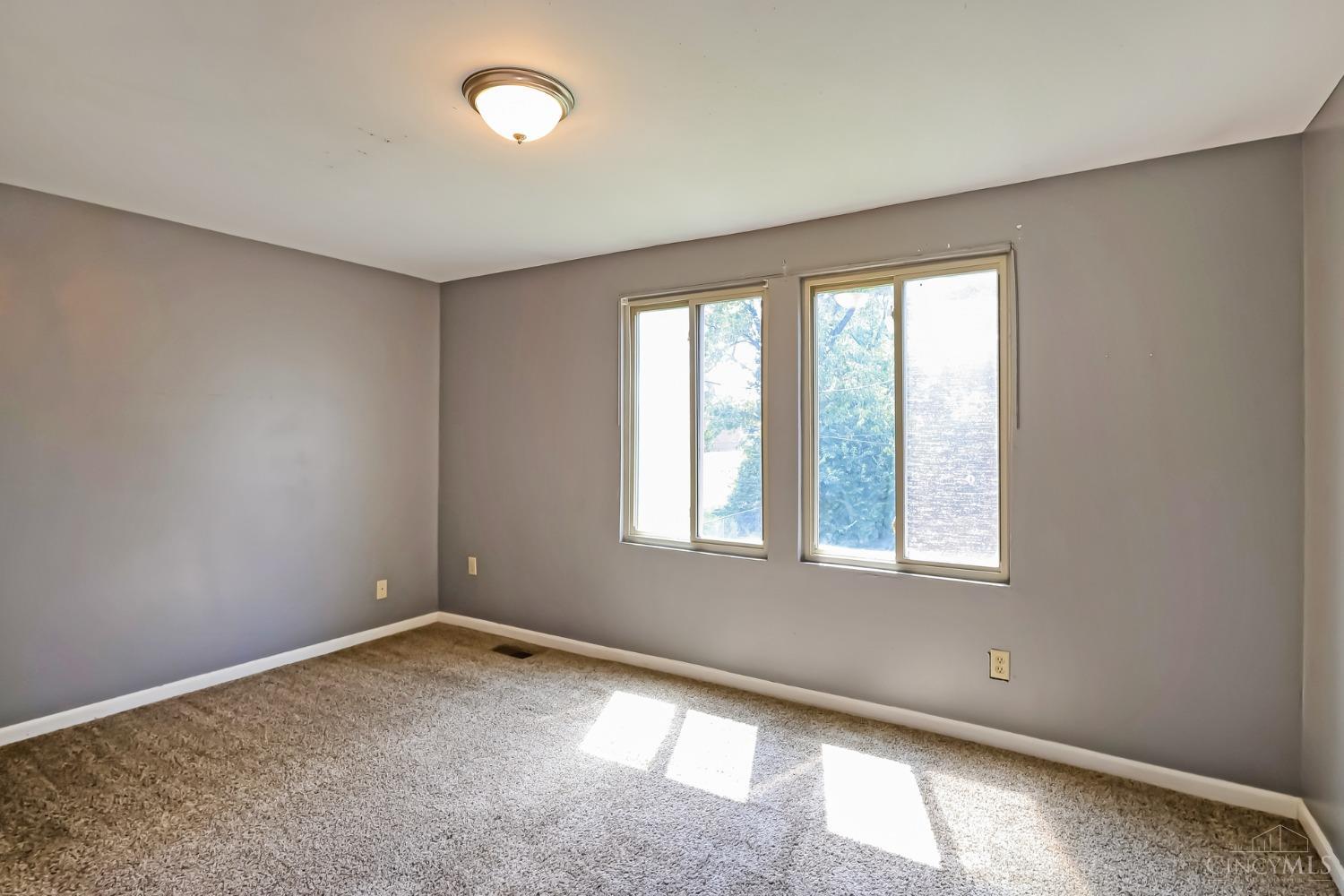 1267 West Kemper Road Forest Park, OH 45240 - Photo 12 of 20
