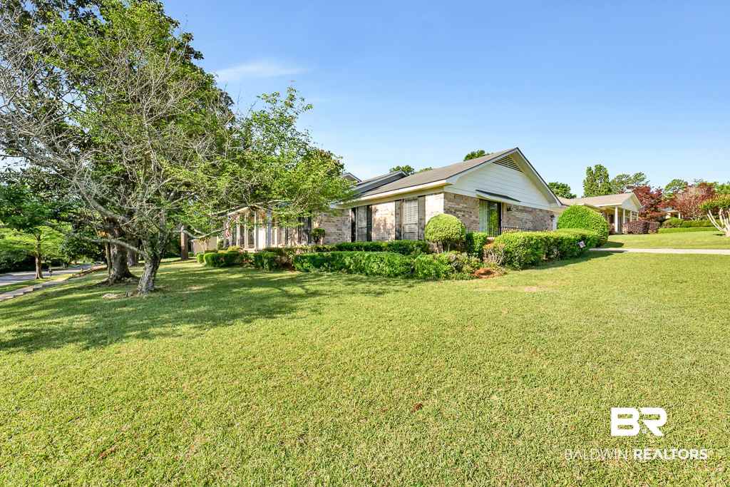 1050 Regal Drive Mobile, AL 36609 - Photo 3 of 24
