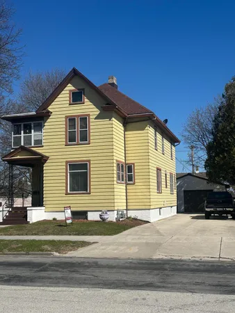 $240,000 | 1416 Pennsylvania Avenue, Sheboygan, WI 53081