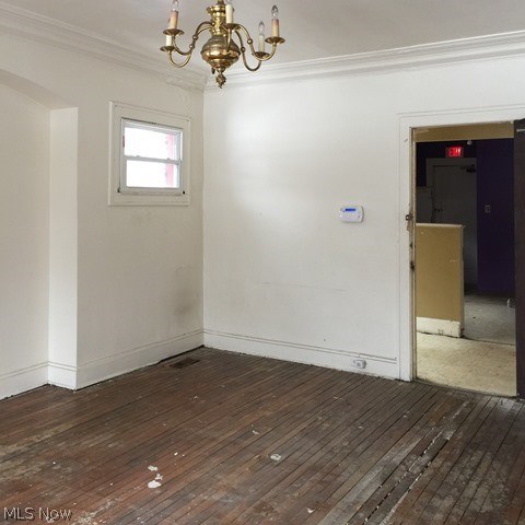 1812 Farmington Road Cleveland, OH 44112 - Photo 3 of 11