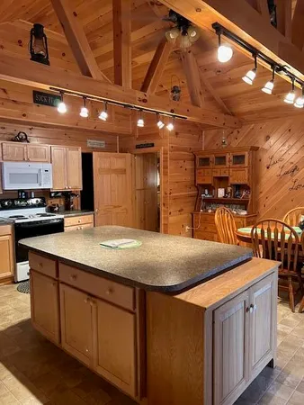 $679,000 | 28 Valentine Lane, Dexter, ME 04930