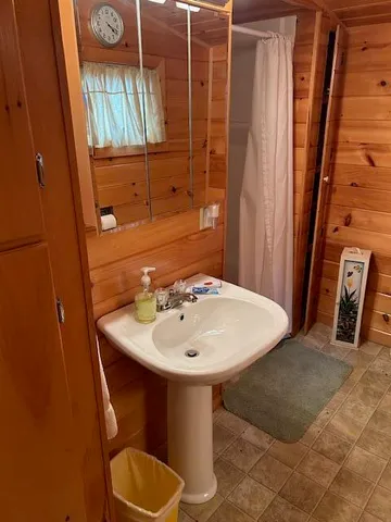 $699,900 | 28 Valentine Lane, Dexter, ME 04930