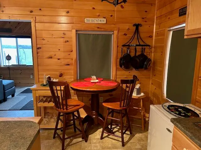 $699,900 | 28 Valentine Lane, Dexter, ME 04930