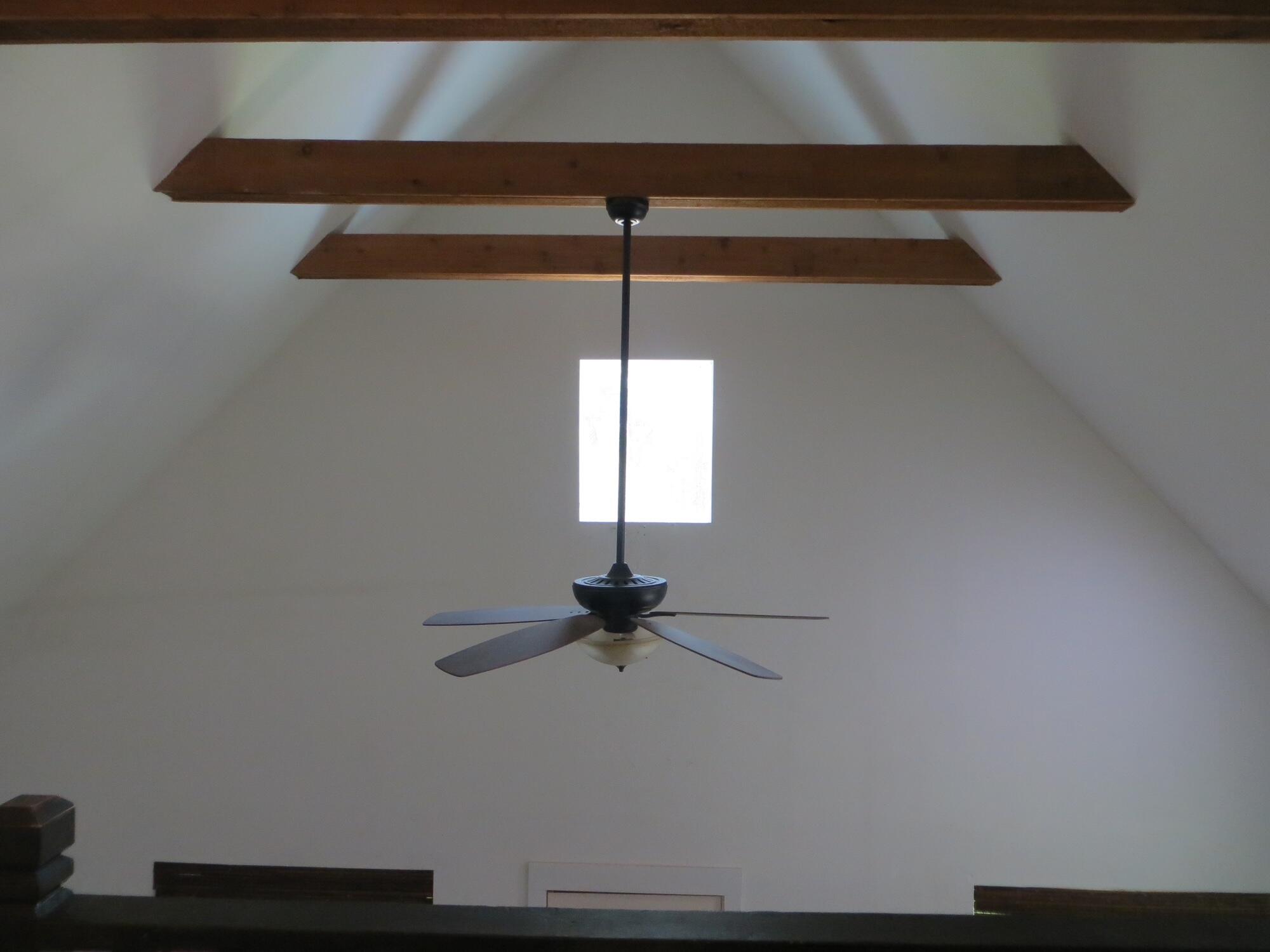 994 Woodyard Road DeFuniak Springs, FL 32435 - Photo 9 of 12 vaulted ceiling with beams