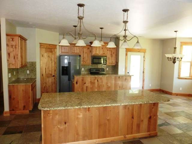 3912 South Conklin Road Greenacres, WA 99016 - Photo 5 of 9