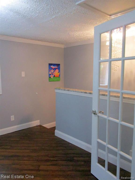 3195 Hessel Avenue Rochester Hills, MI 48307 - Photo 23 of 36