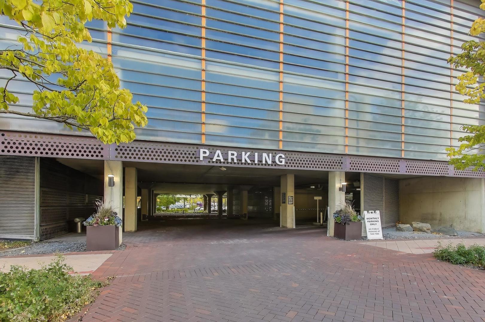 800 Elgin Road, Unit PH17 Evanston, IL 60201 - Photo 32 of 35