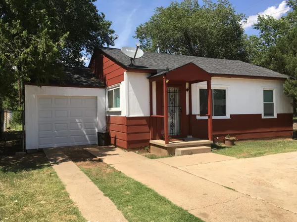 $99,900 | 2702 2nd Place, Lubbock, TX 79415