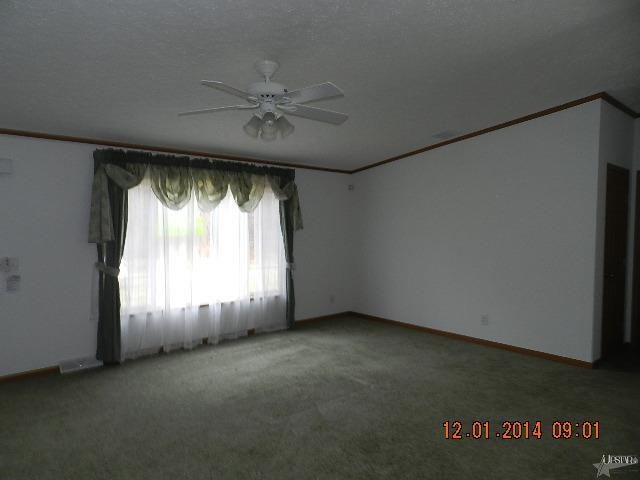 9301 Oklahoma Street Rochester, IN 46975 - Photo 12 of 18