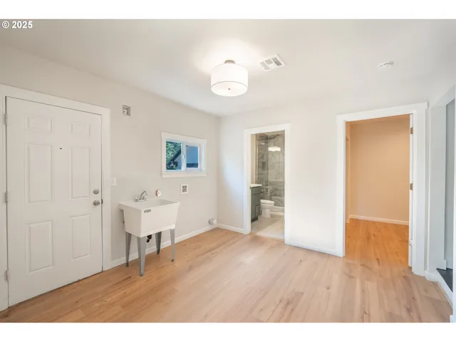 $449,500 | 1078 Young Street, Woodburn, OR 97071