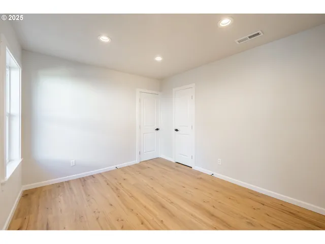 $449,500 | 1078 Young Street, Woodburn, OR 97071