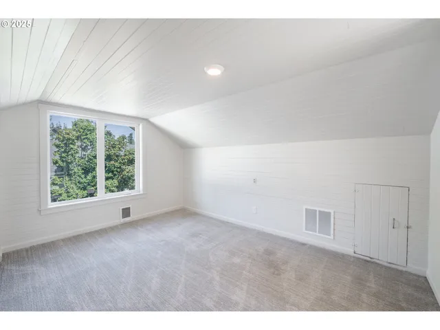 $449,500 | 1078 Young Street, Woodburn, OR 97071