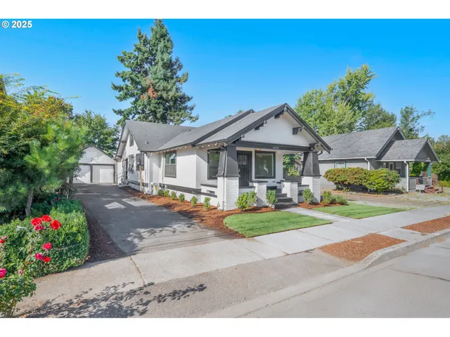 $449,500 | 1078 Young Street, Woodburn, OR 97071