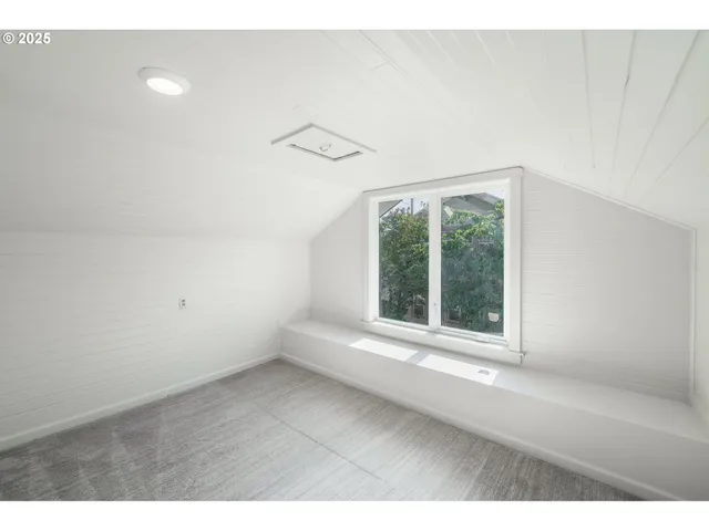 $449,500 | 1078 Young Street, Woodburn, OR 97071