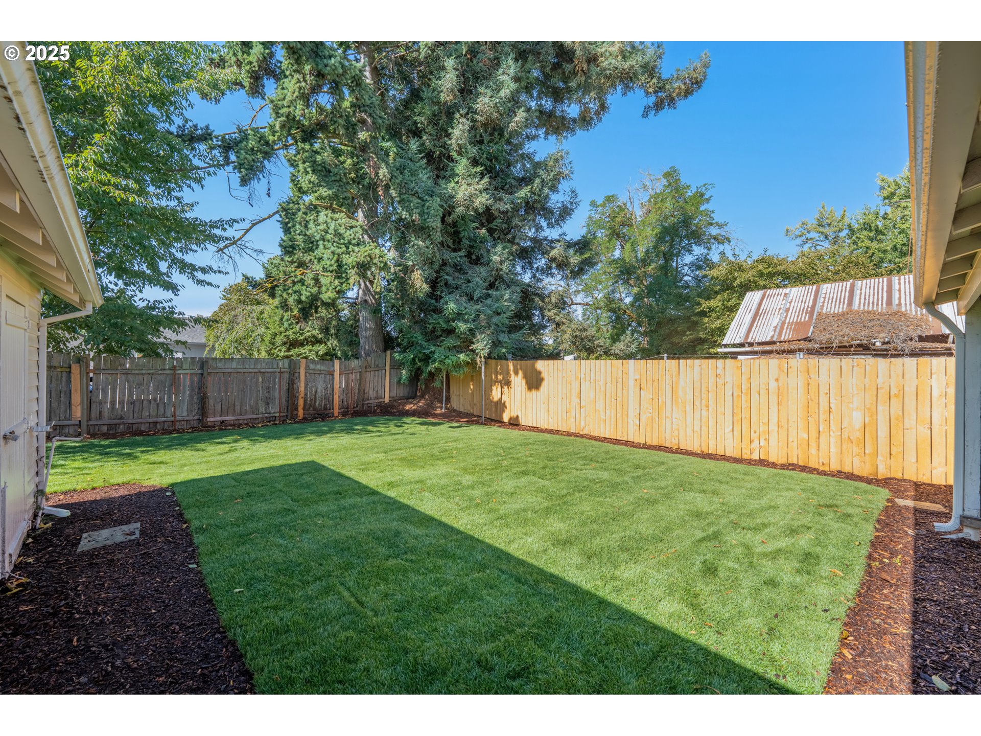 1078 Young Street Woodburn, OR 97071 - Photo 35 of 43