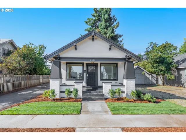 $449,500 | 1078 Young Street, Woodburn, OR 97071