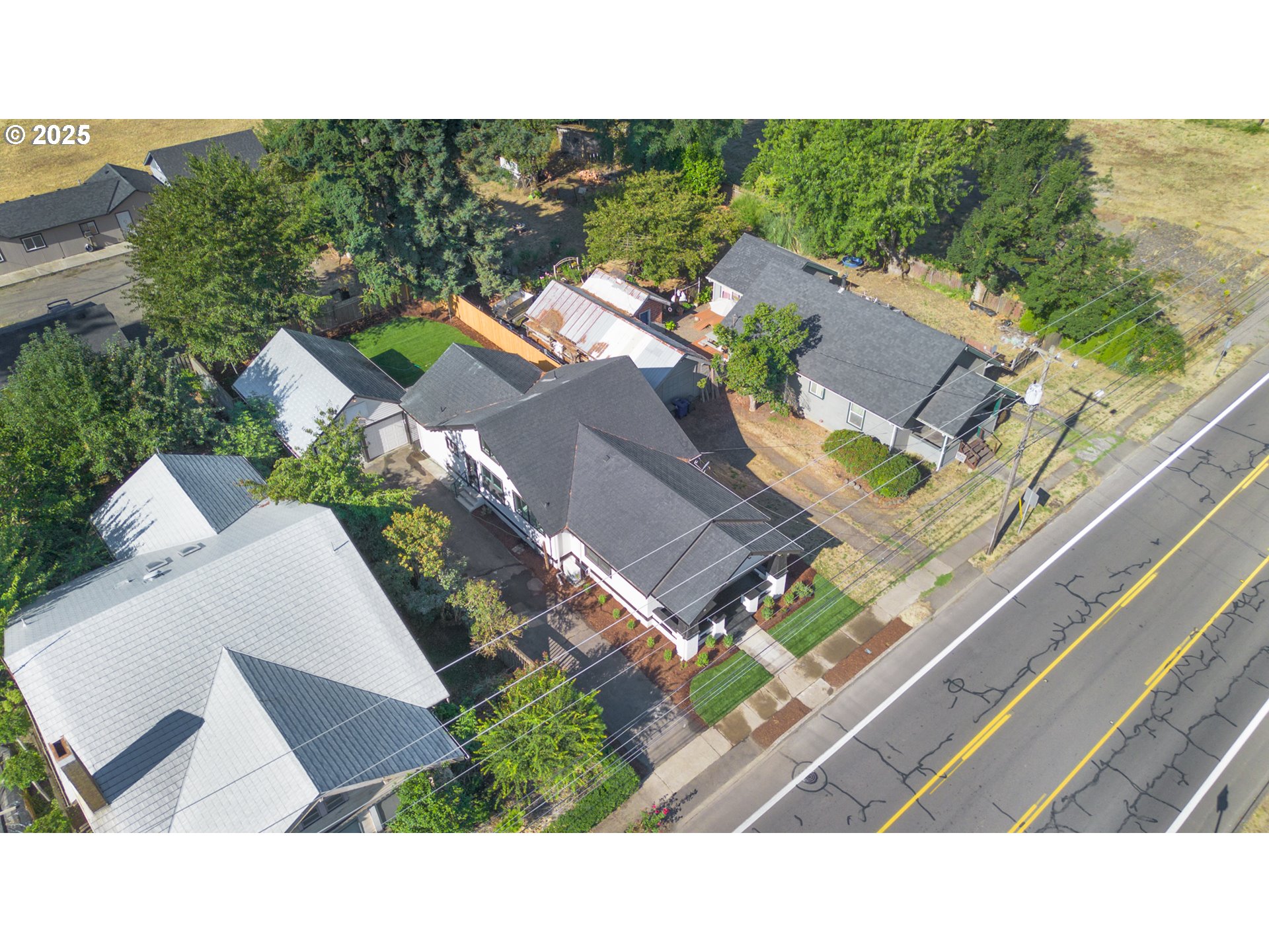 1078 Young Street Woodburn, OR 97071 - Photo 40 of 43