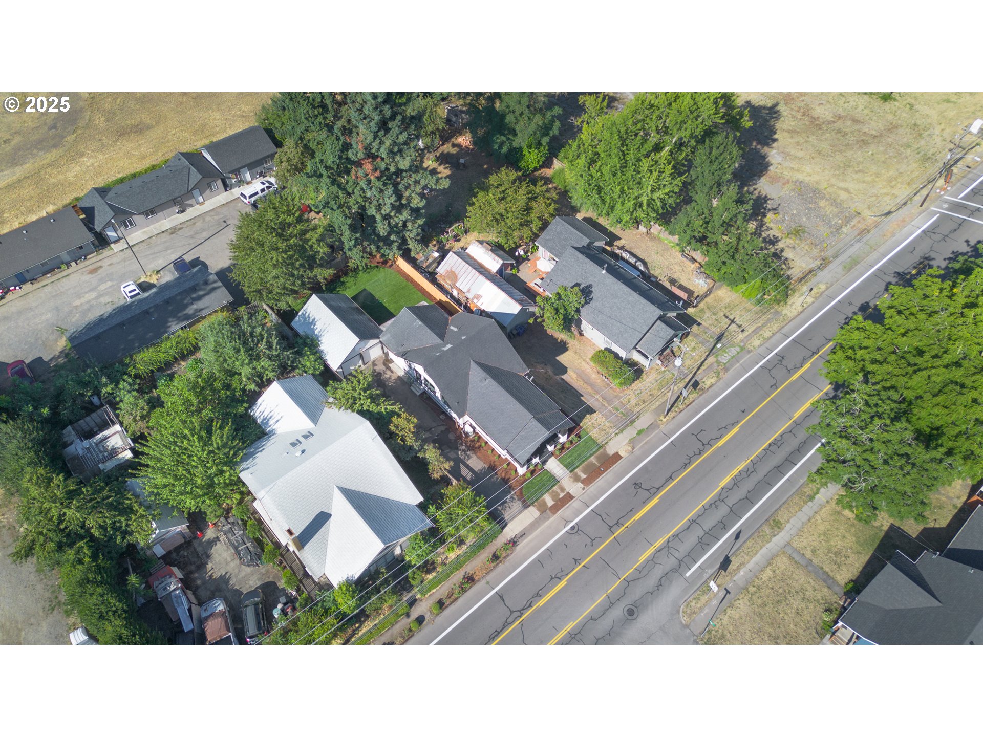1078 Young Street Woodburn, OR 97071 - Photo 41 of 43