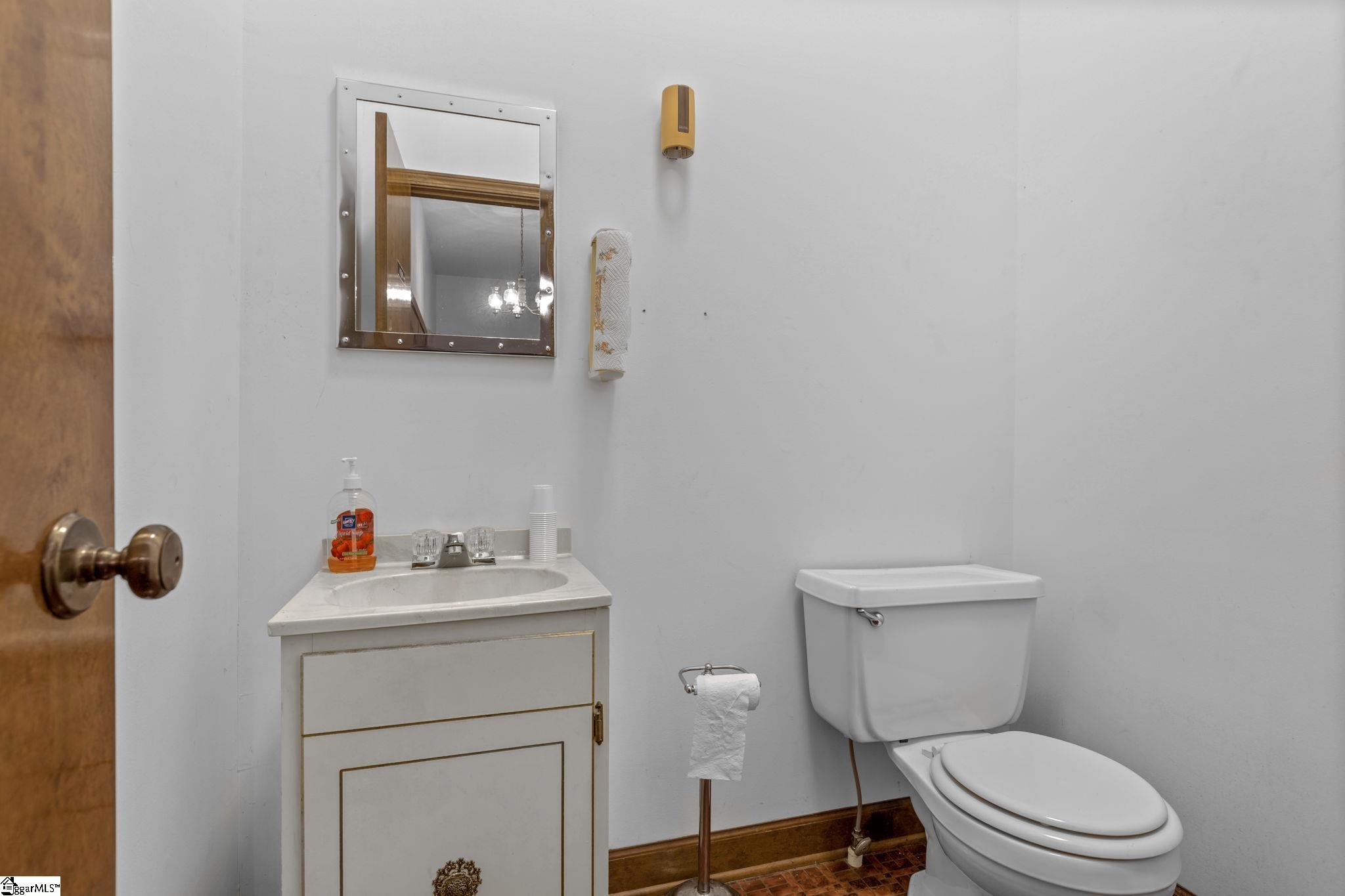 1330 Prince Perry Road Easley, SC 29640 - Photo 18 of 26 Gallery Image 18
