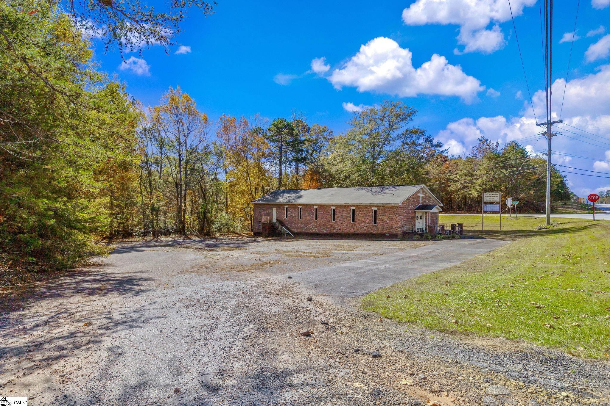 1330 Prince Perry Road Easley, SC 29640 - Photo 3 of 26 Gallery Image 3