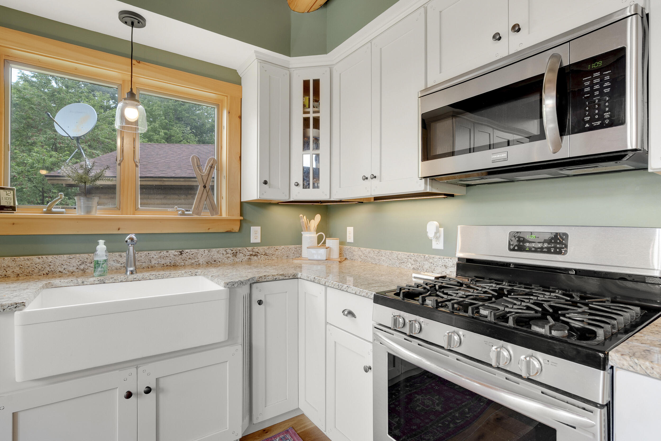 39 Katie View Road Bethel, ME 04217 - Photo 11 of 93 18_38katie-5