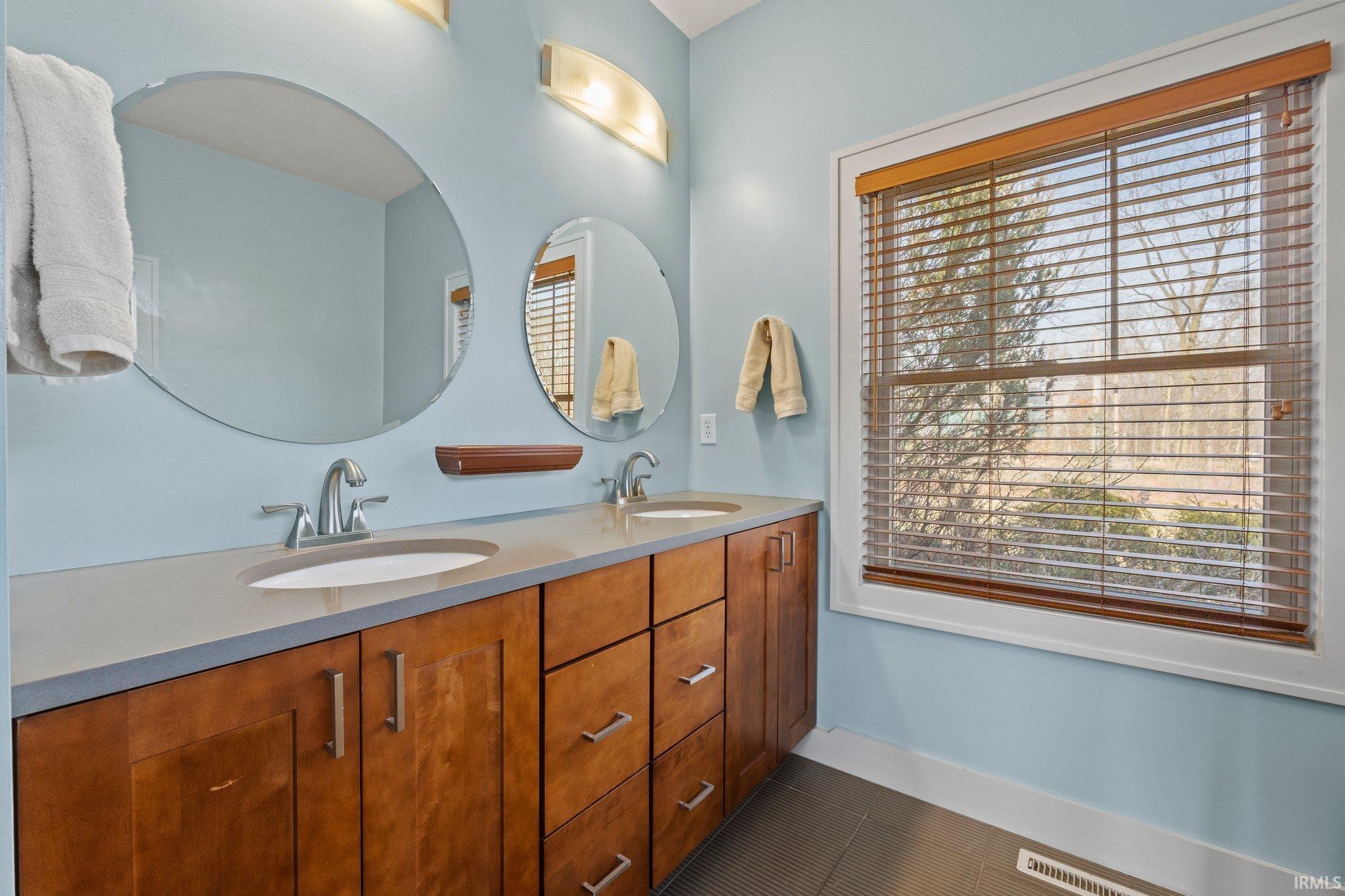 27806 Osborne Road North Liberty, IN 46554 - Photo 26 of 36 Gallery Image 26